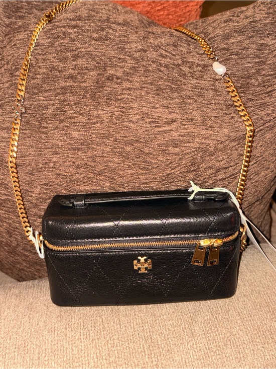 Tory Burch Handbags - Tory Burch Black CHARLIE QUILTED VANITY CASE